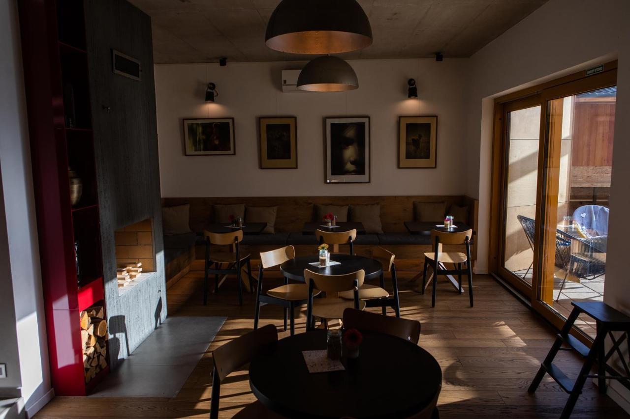 Vigeo Lounge B&B Coffee Bojnice Exterior foto